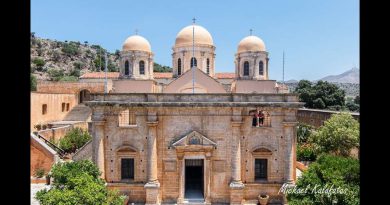 moniAgiasTriadosXania