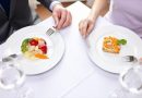 Υπάλληλοι εστιατορίων αποκαλύπτουν: Ποια φαγητά να μην αγγίξουμε ποτέ