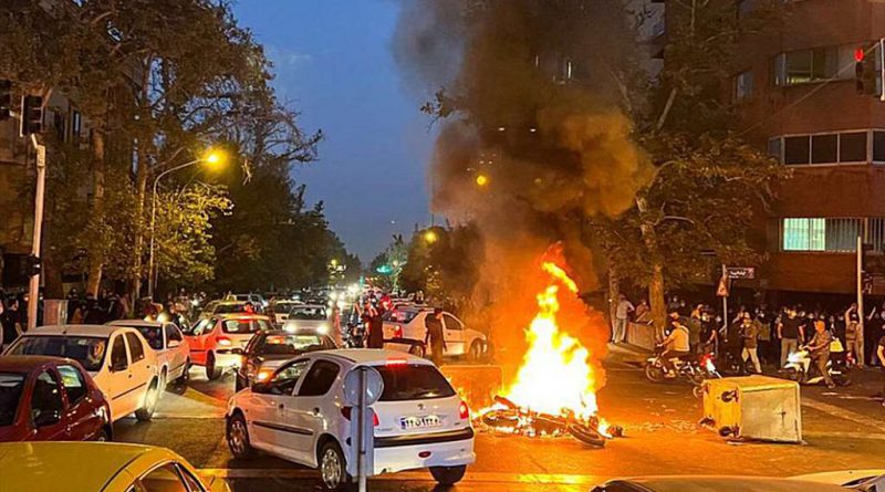 Φλέγεται το Ιράν: Τουλάχιστον 92 νεκροί σε διαδηλώσεις για τον θάνατο της Μαχσά Αμινί