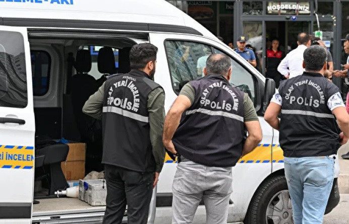 Τουρκία: Πυροβολισμοί έξω από τα δικαστήρια της Σμύρνης – Ένας νεκρός και τρεις τραυματίες (vid)