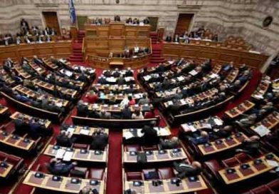Πρόταση δυσπιστίας: Στην τελική ευθεία η συζήτηση στη Βουλή, η ώρα των πολιτικών αρχηγών – live