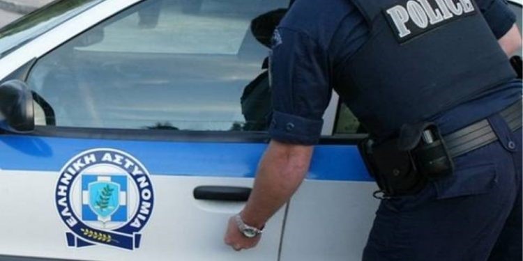 Κρήτη: Συνελήφθη 44χρονος που χτύπησε την σύζυγό του και τις κόρες του